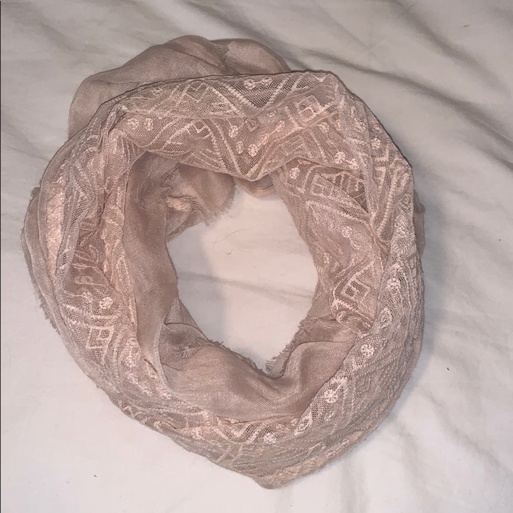 Woman’s Scarf